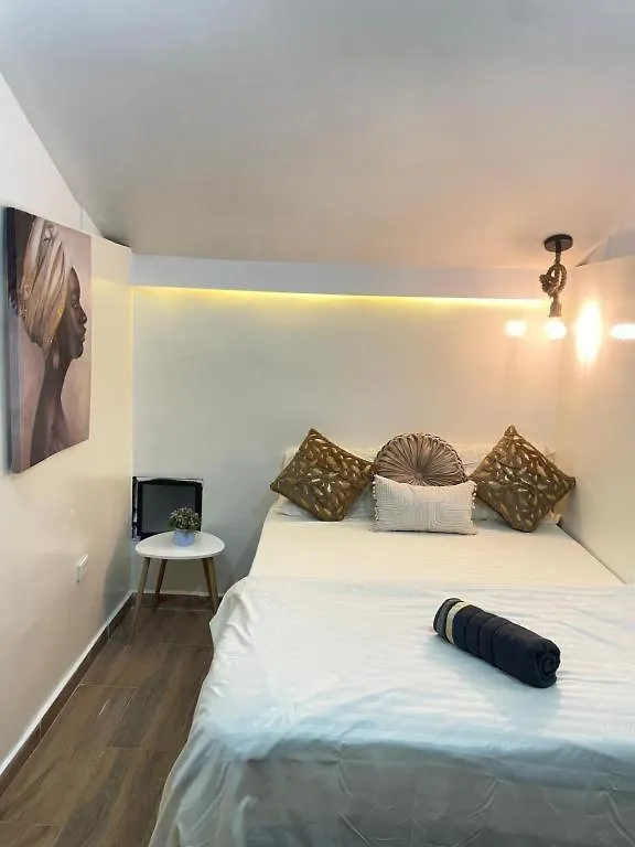 Apartment Lindo Apt La 70 Laurles Estadio Medellin
